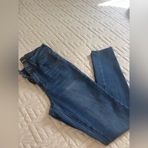 High rise Women's Blue Jeans size 5/6